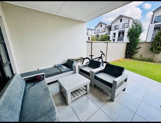 3 BEDROOM FLAT FOR SALE IN WATERFALL